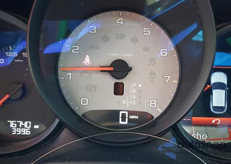 2015 Porsche Macan S z USA, uszkodzony, nr VIN WP1AB2A53FLB57533